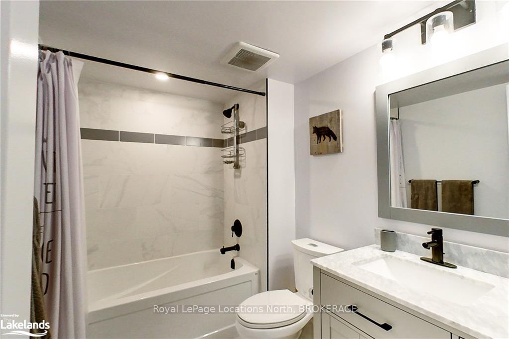 Photo 21 of 410 Mariners Way, Collingwood — HOMEH