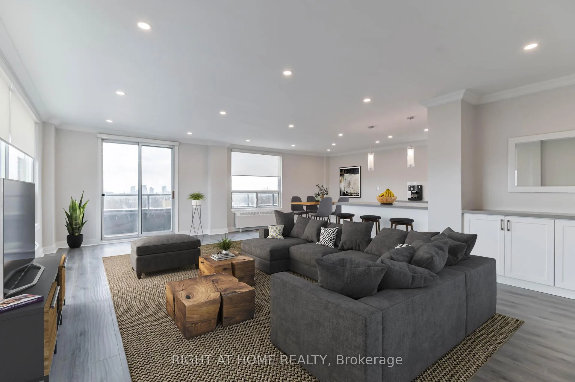 Photo 1 of Unit 607, 780 Eglinton Avenue W, Toronto, Forest Hill North — HOMEH