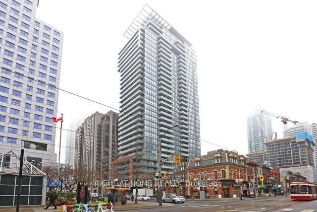 Front of Unit 607, 8 Mercer Street N
