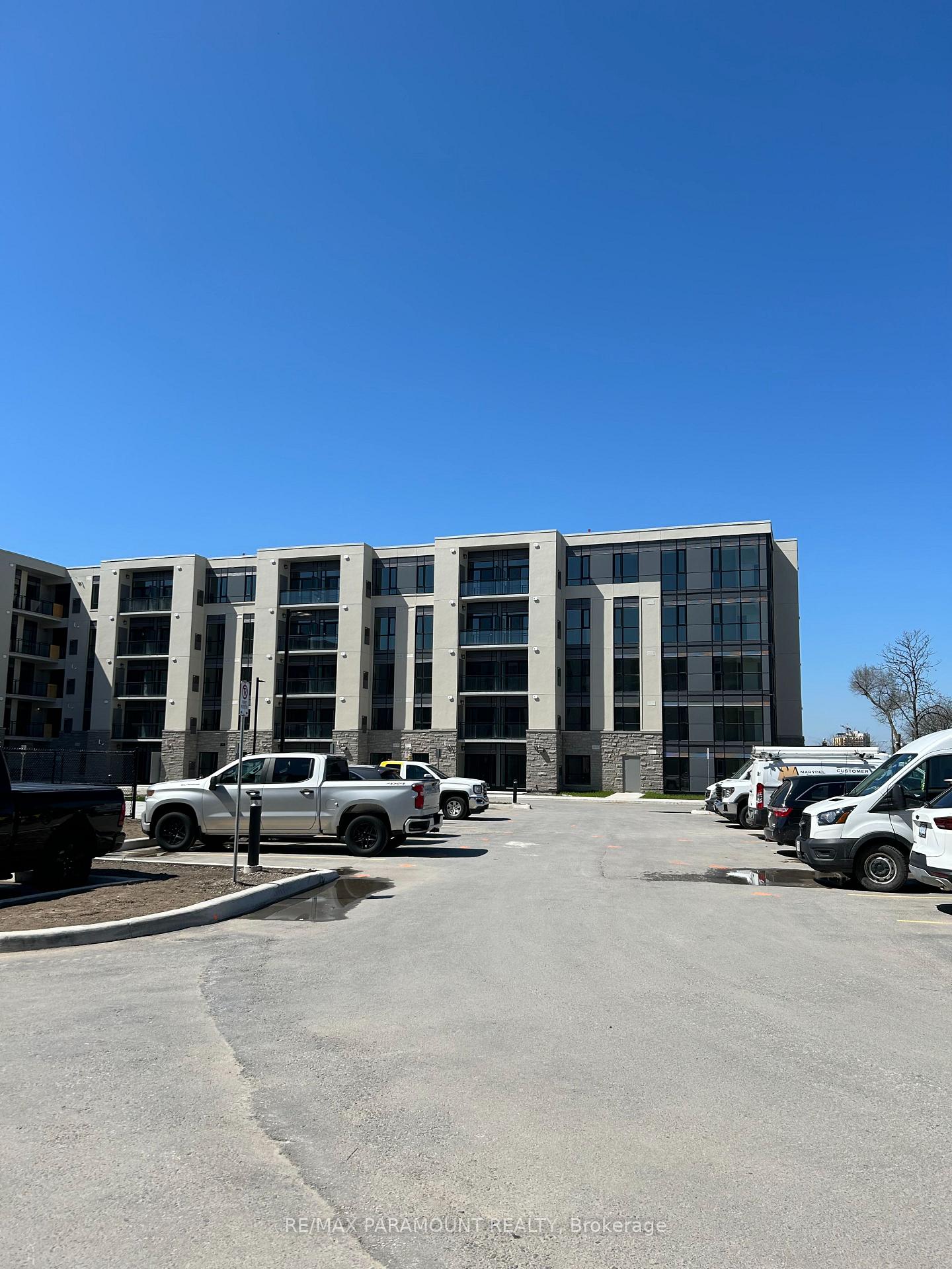 Front of Unit 248, 50 Herrick Avenue W