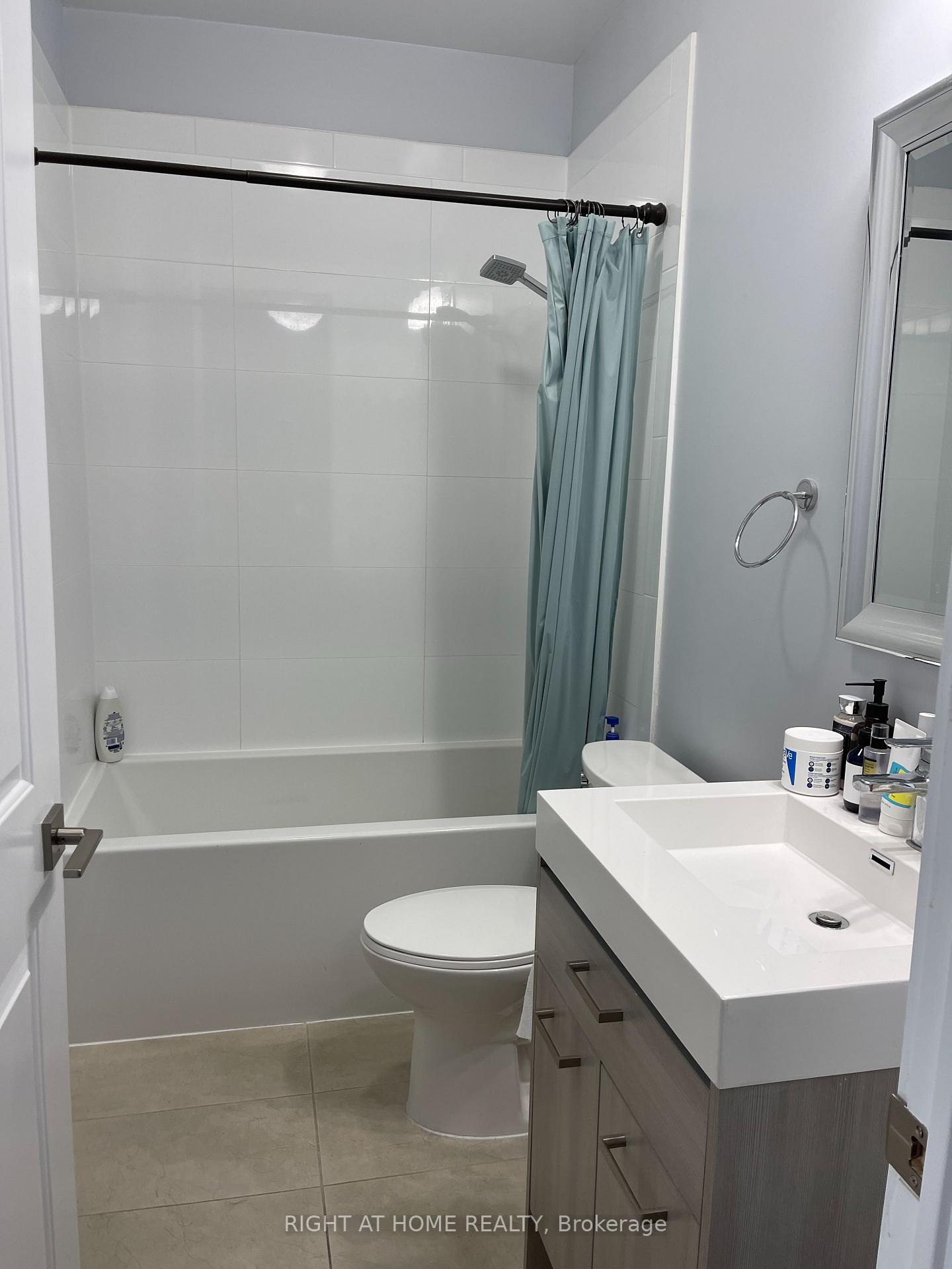 Photo 7 of Unit 708, 150 Main Street W, Hamilton, Central — HOMEH