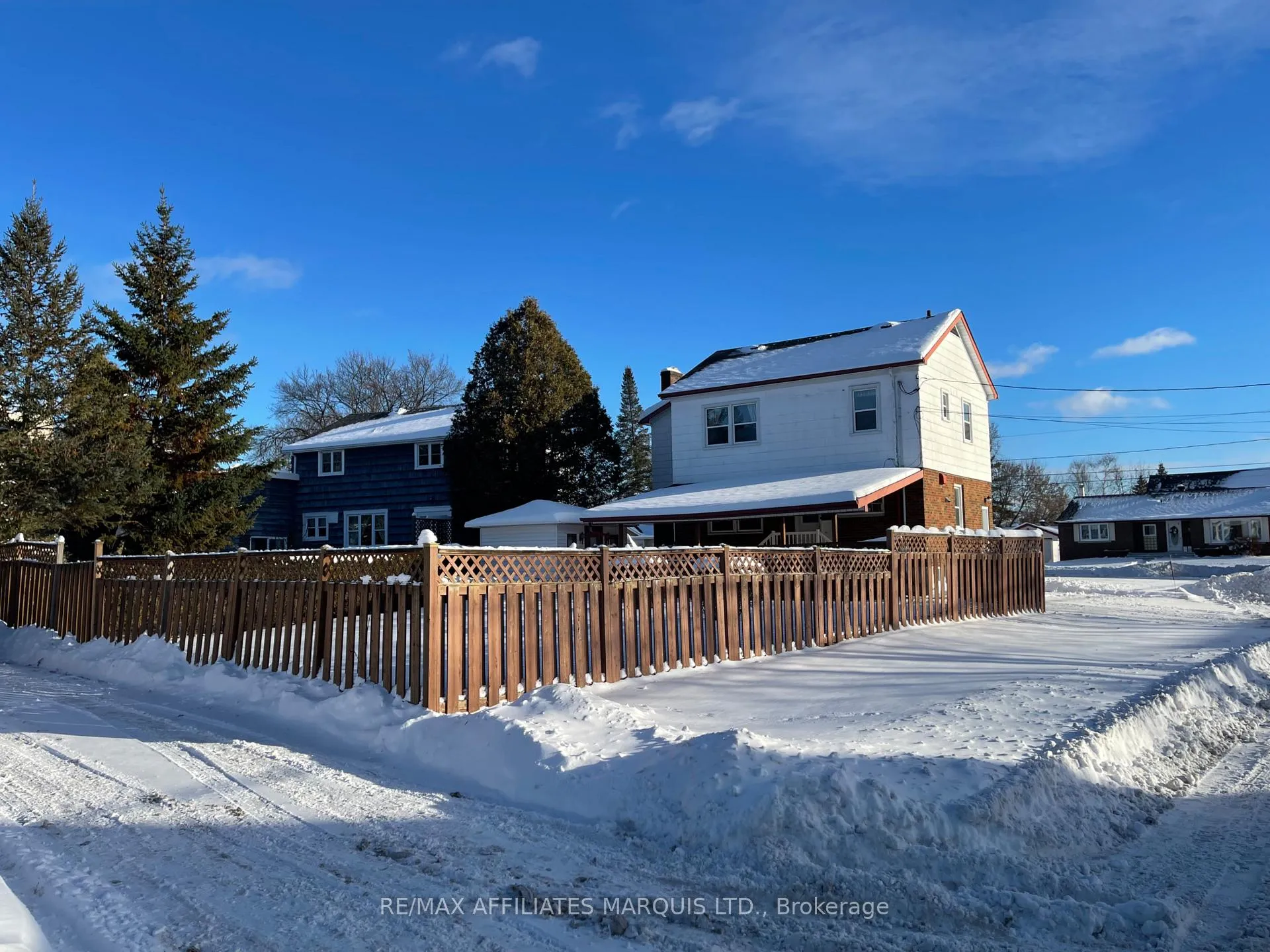 Photo 2 of 601 Fourth Street E, Cornwall — HOMEH
