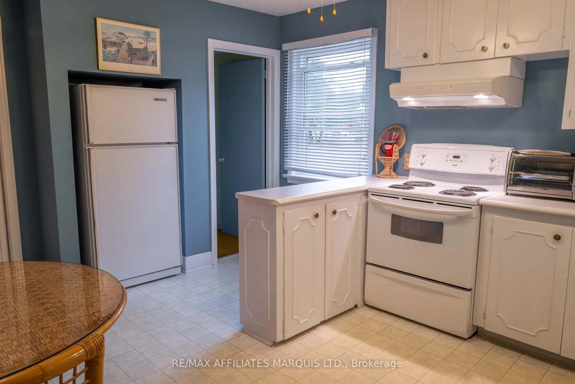 Photo 5 of 601 Fourth Street E, Cornwall — HOMEH