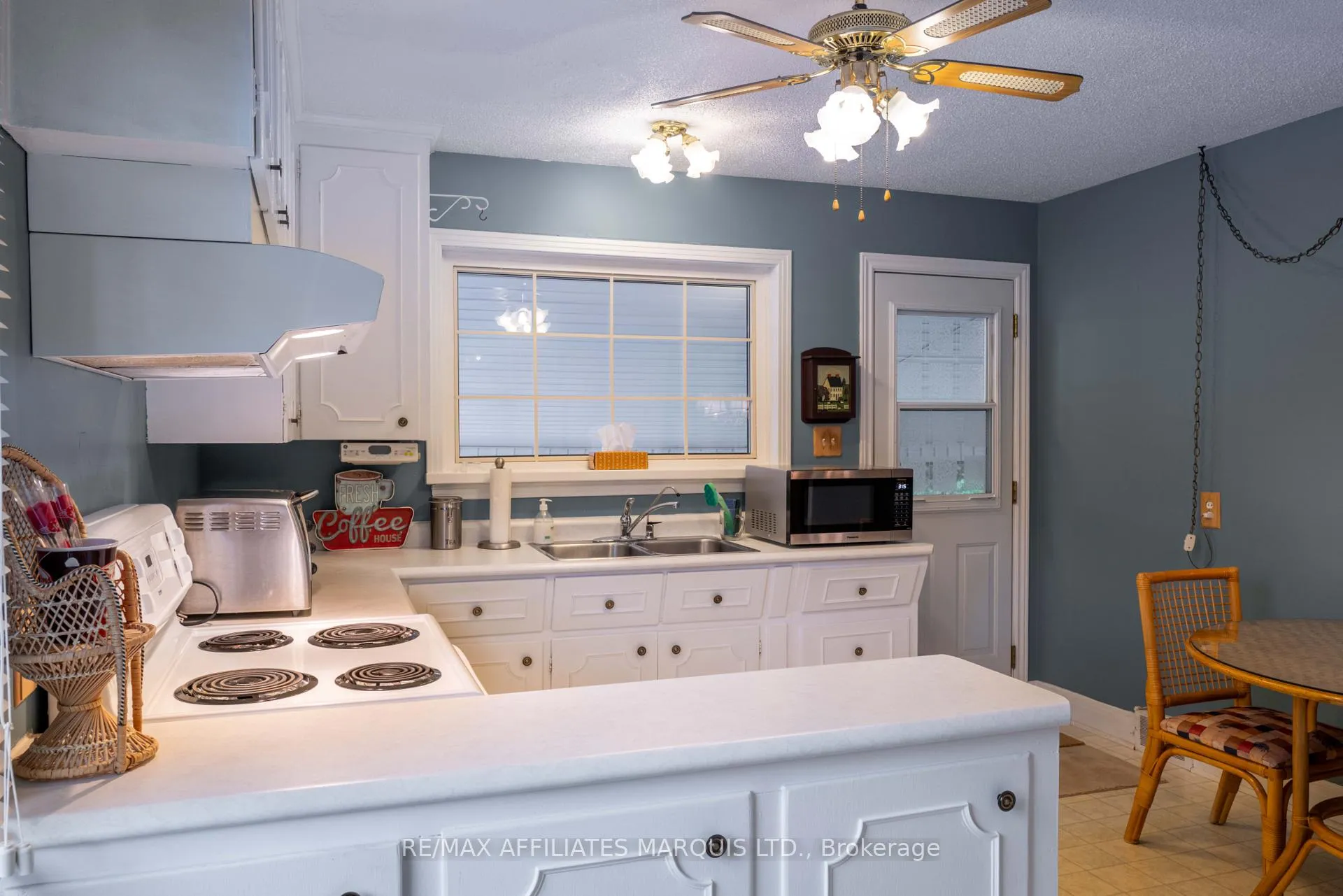 Photo 6 of 601 Fourth Street E, Cornwall — HOMEH