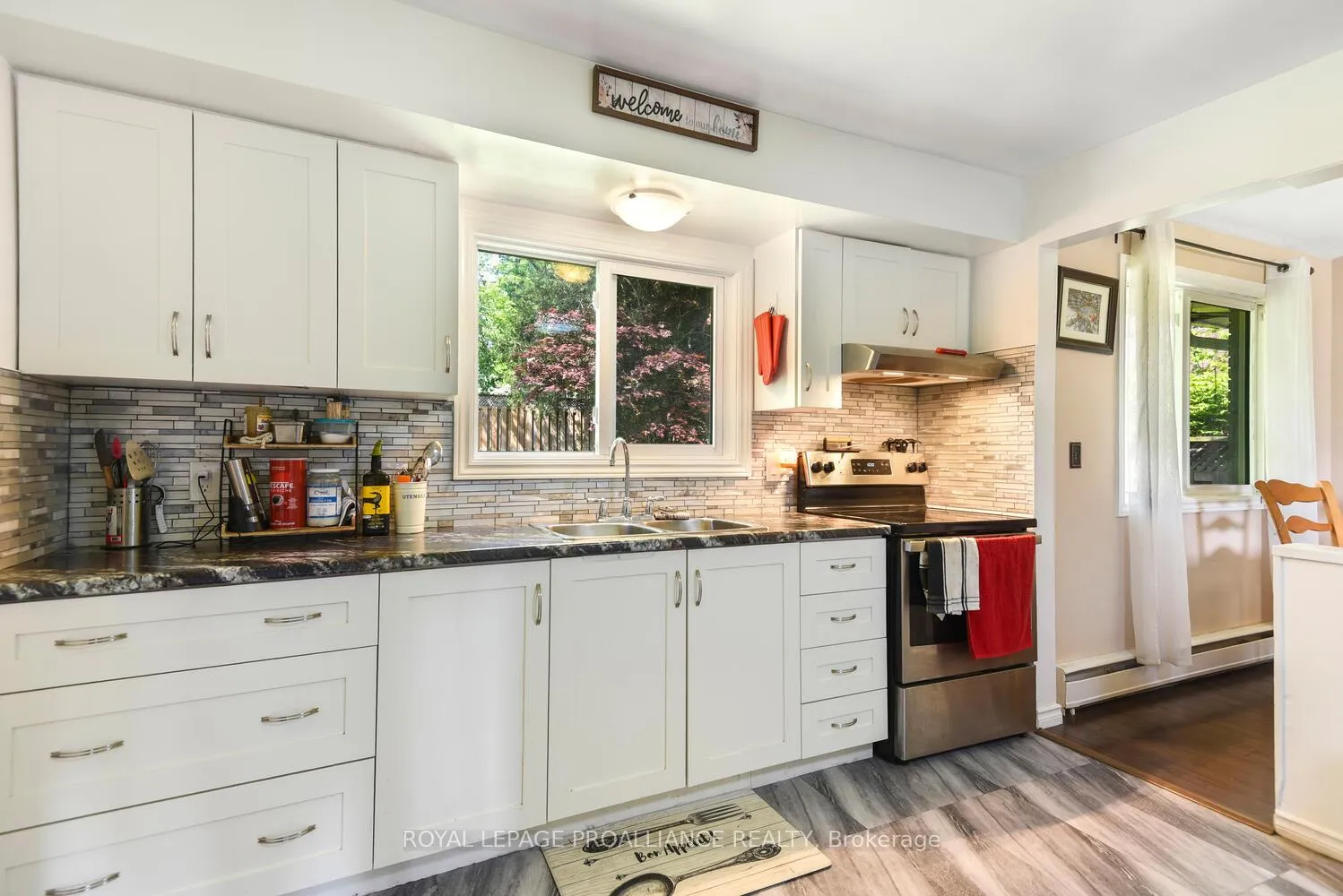 Photo 11 of 18 Convay Crescent, Brockville — HOMEH