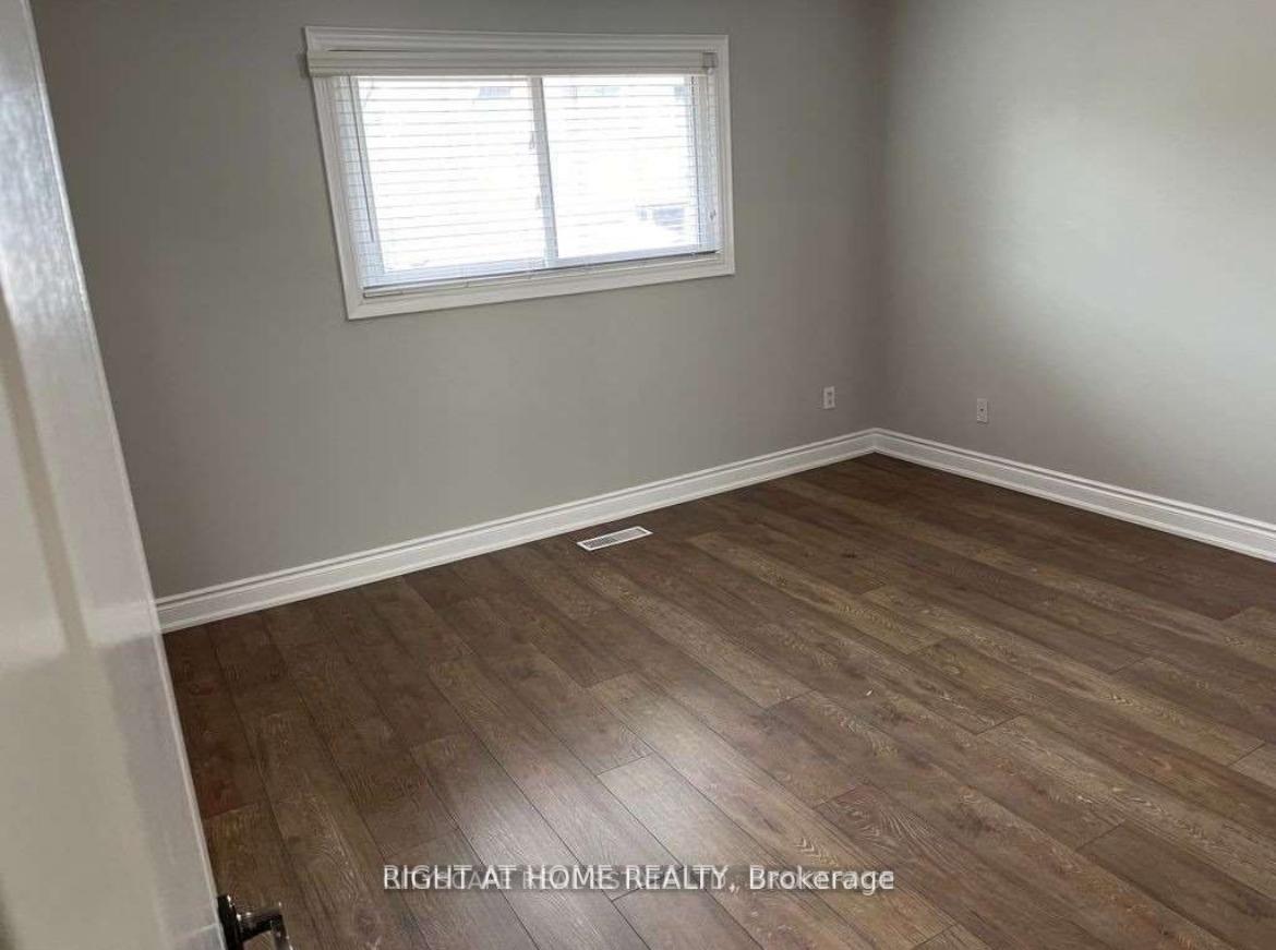 Photo 4 of Unit Upper, 28 Major Oaks Drive, Brampton, Madoc — HOMEH