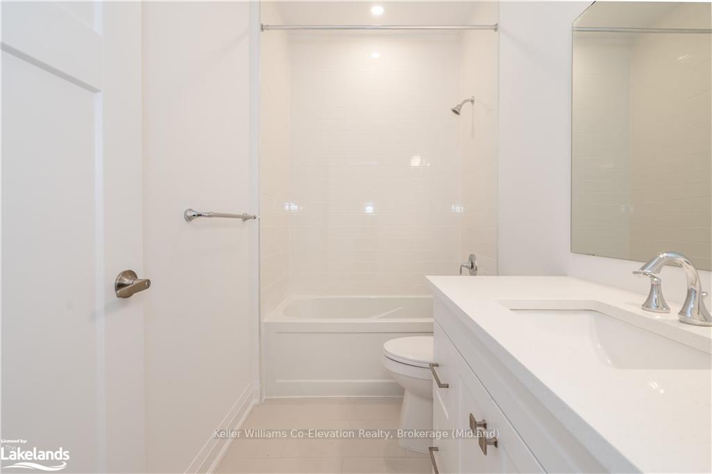 Photo 16 of 30 Danielle Crescent, Midland — HOMEH