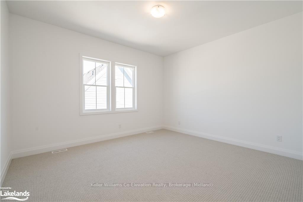 Photo 20 of 30 Danielle Crescent, Midland — HOMEH