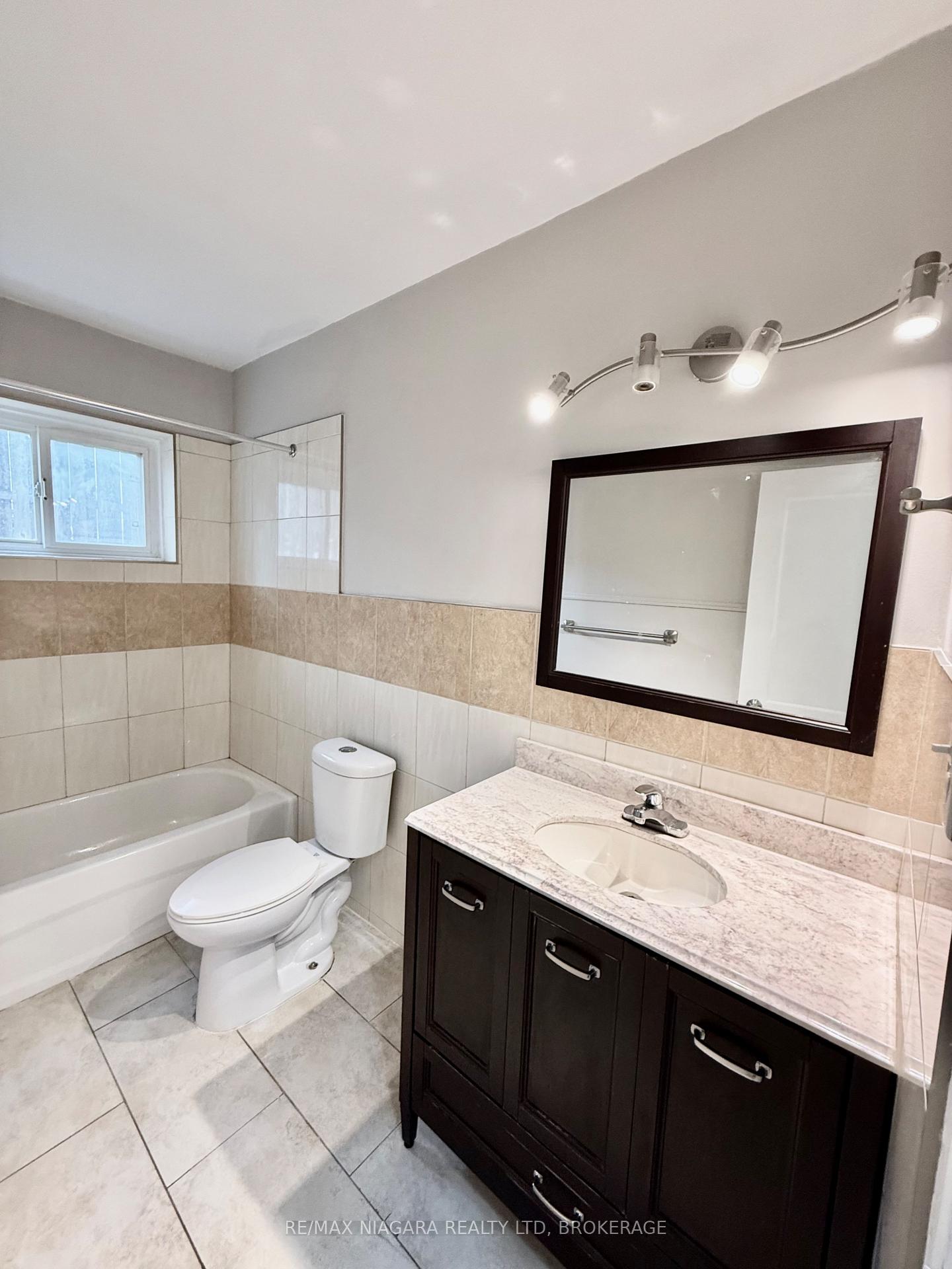 Photo 19 of Unit 2, 286 Vine Street, St. Catharines, Carlton/Bunting — HOMEH
