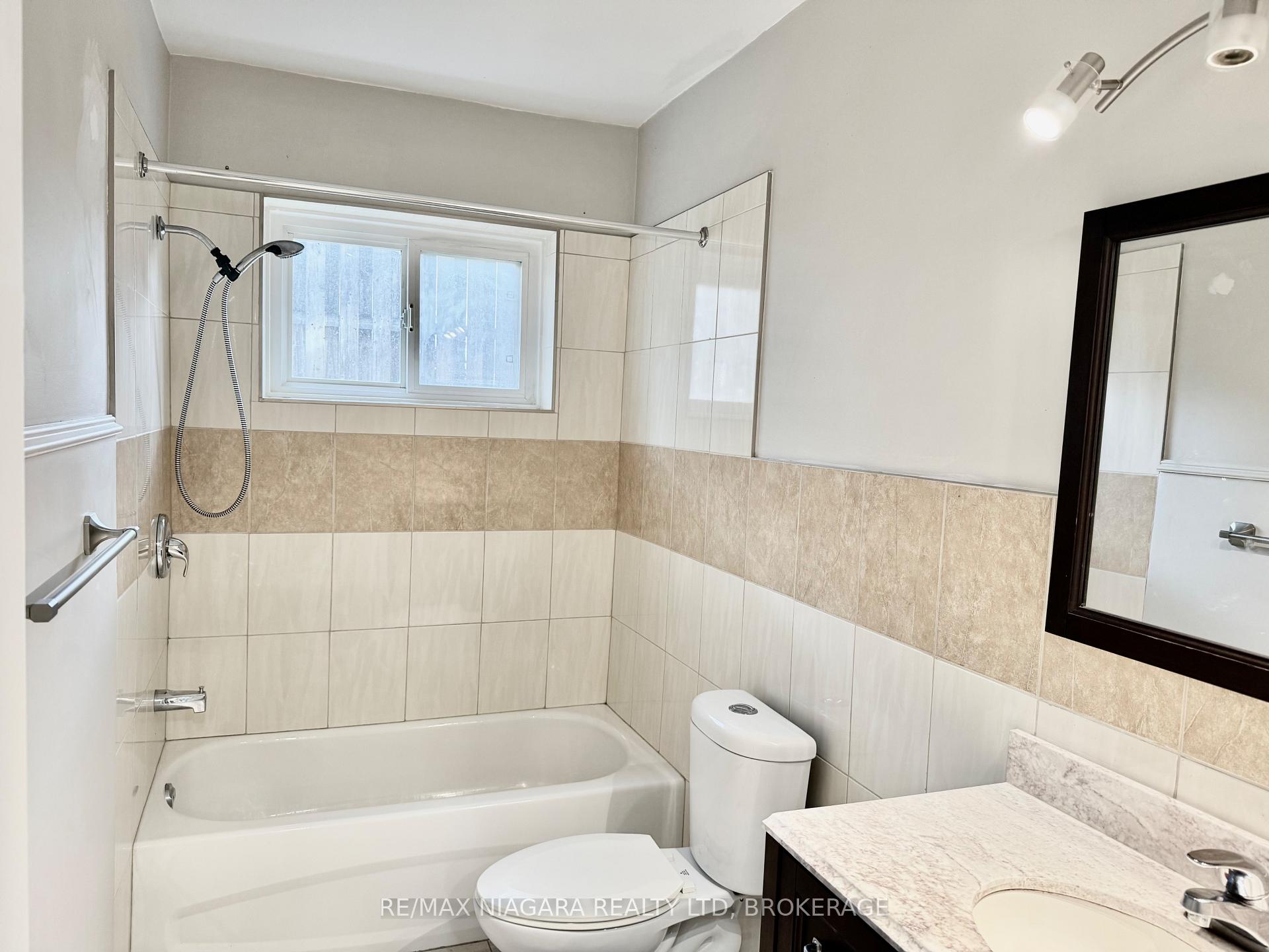 Photo 21 of Unit 2, 286 Vine Street, St. Catharines, Carlton/Bunting — HOMEH