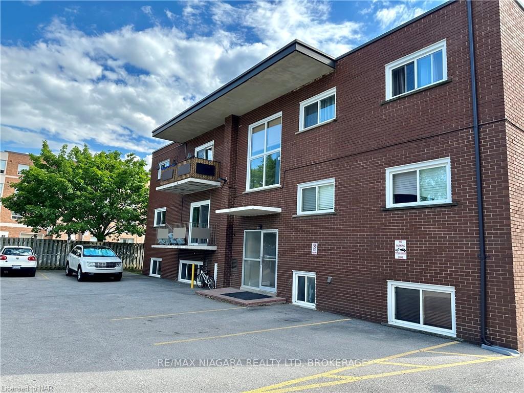 Photo 26 of Unit 2, 286 Vine Street, St. Catharines, Carlton/Bunting — HOMEH