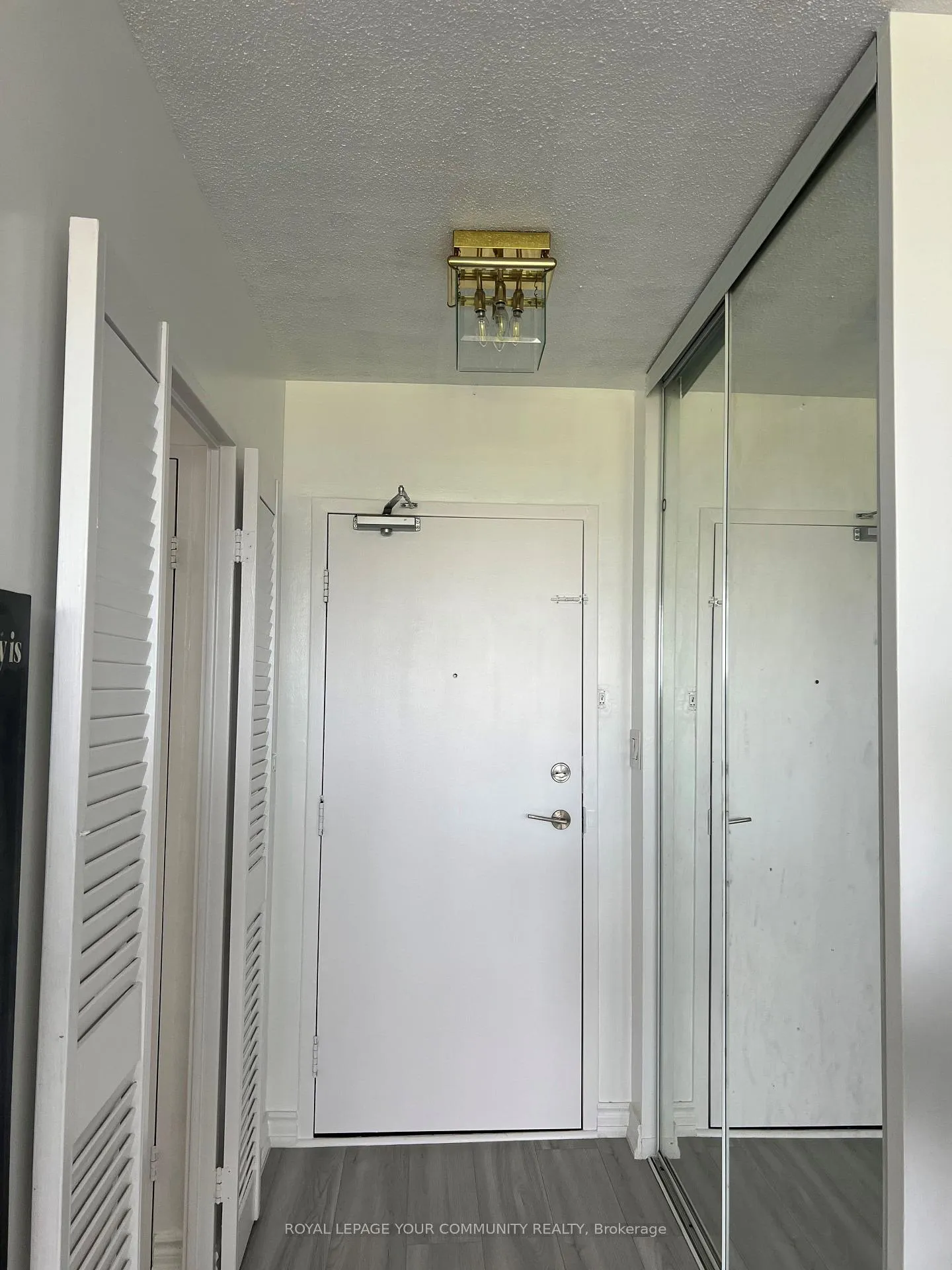 Photo 3 of Unit 804, 15 Vicora Linkway Way, Toronto, Flemingdon Park — HOMEH