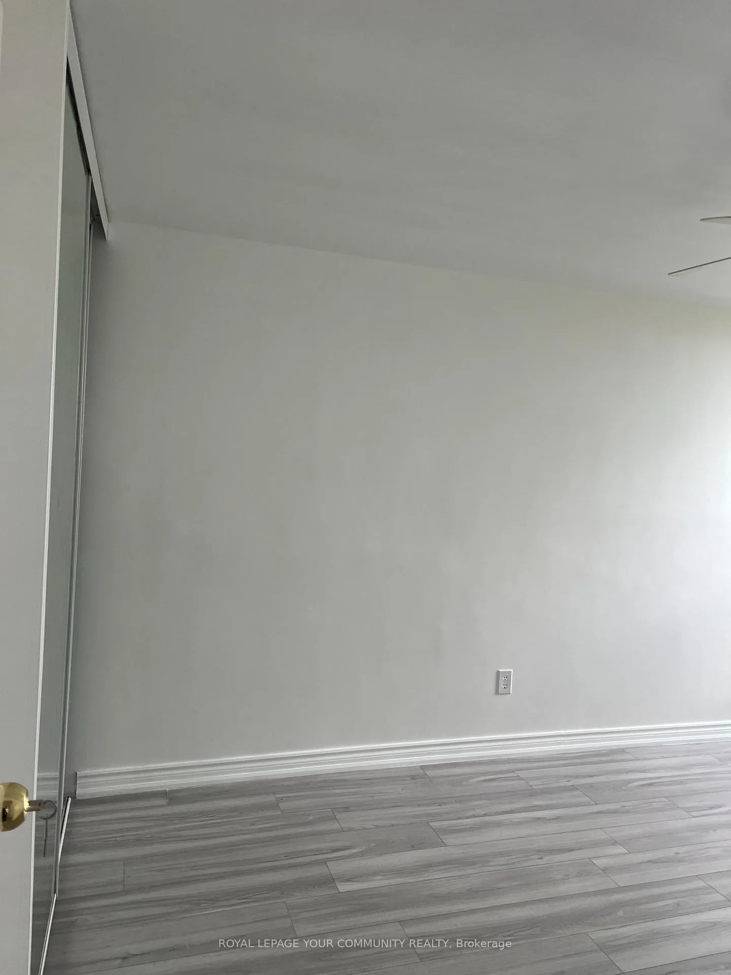 Photo 25 of Unit 804, 15 Vicora Linkway Way, Toronto, Flemingdon Park — HOMEH