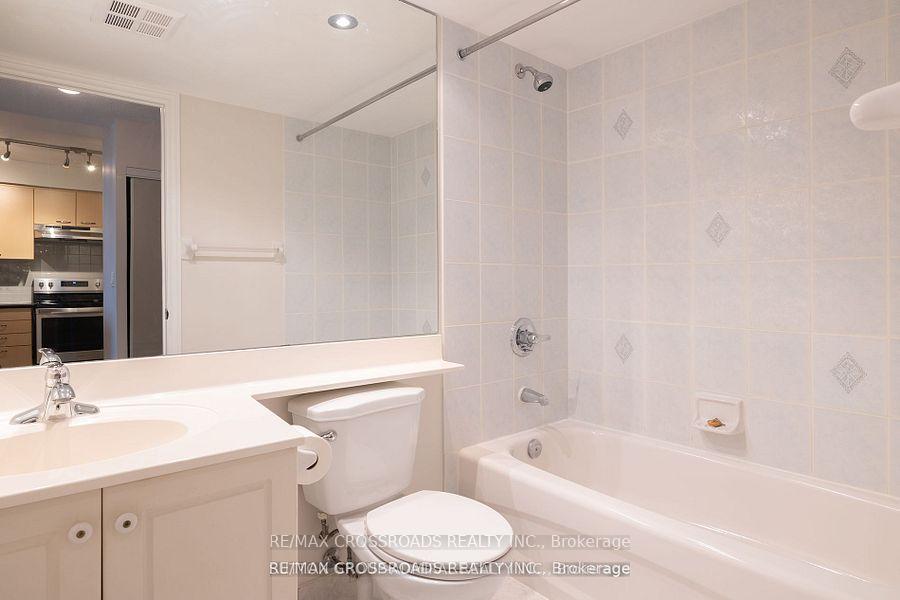 Photo 7 of Unit 1018, 62 Suncrest Boulevard, Markham, Commerce Valley — HOMEH
