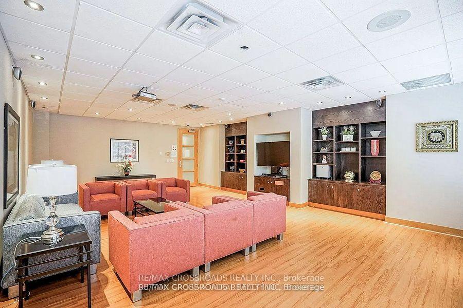 Photo 15 of Unit 1018, 62 Suncrest Boulevard, Markham, Commerce Valley — HOMEH
