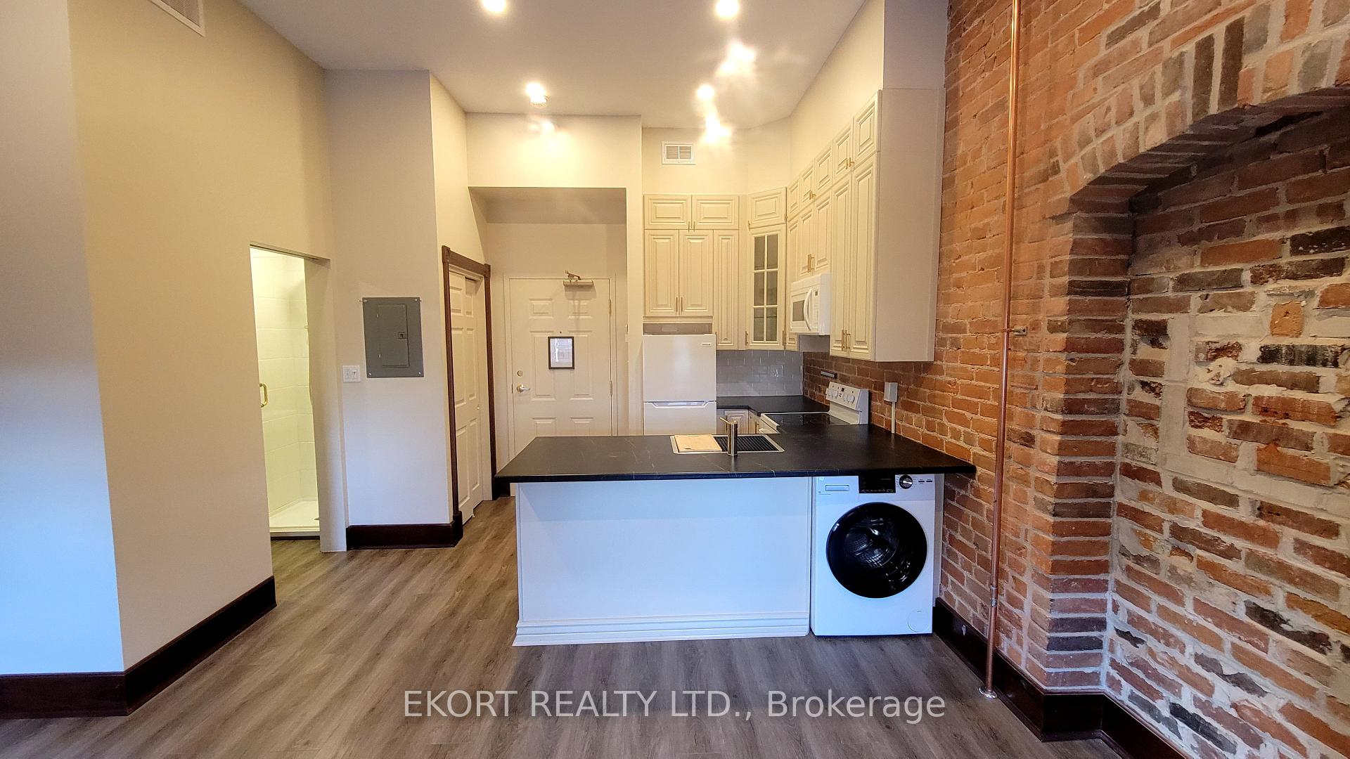 Photo 5 of Unit 4, 251 Front Street, Belleville, Belleville Ward — HOMEH