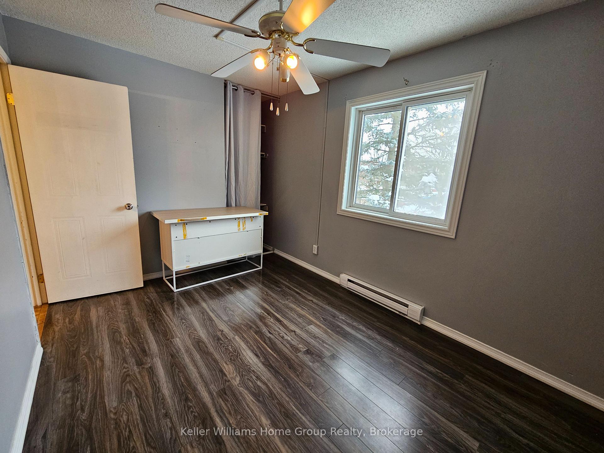 Photo 12 of Unit 705, 565 Greenfield Avenue, Kitchener — HOMEH