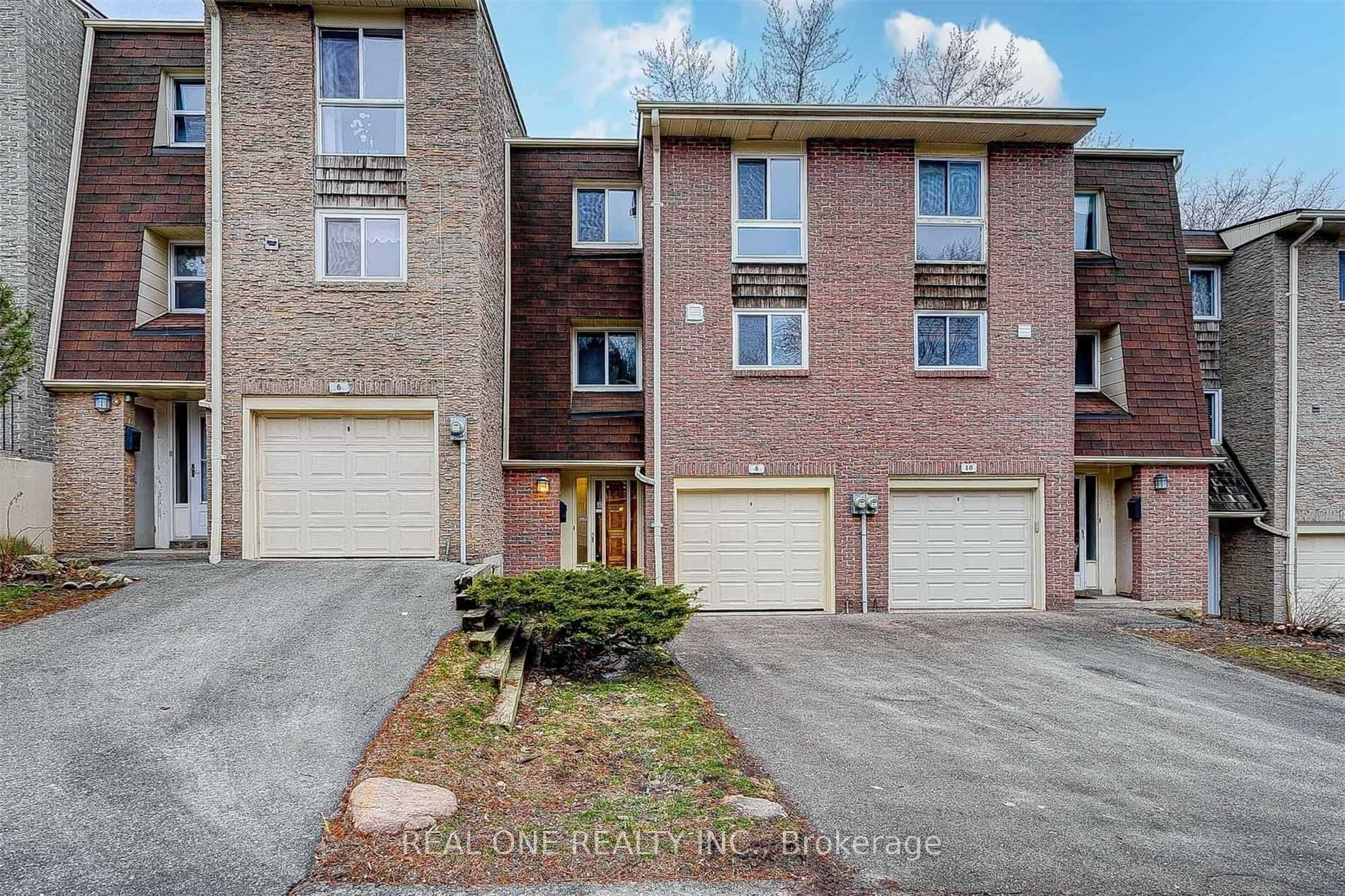 Front of 8 Rusty Crest Way