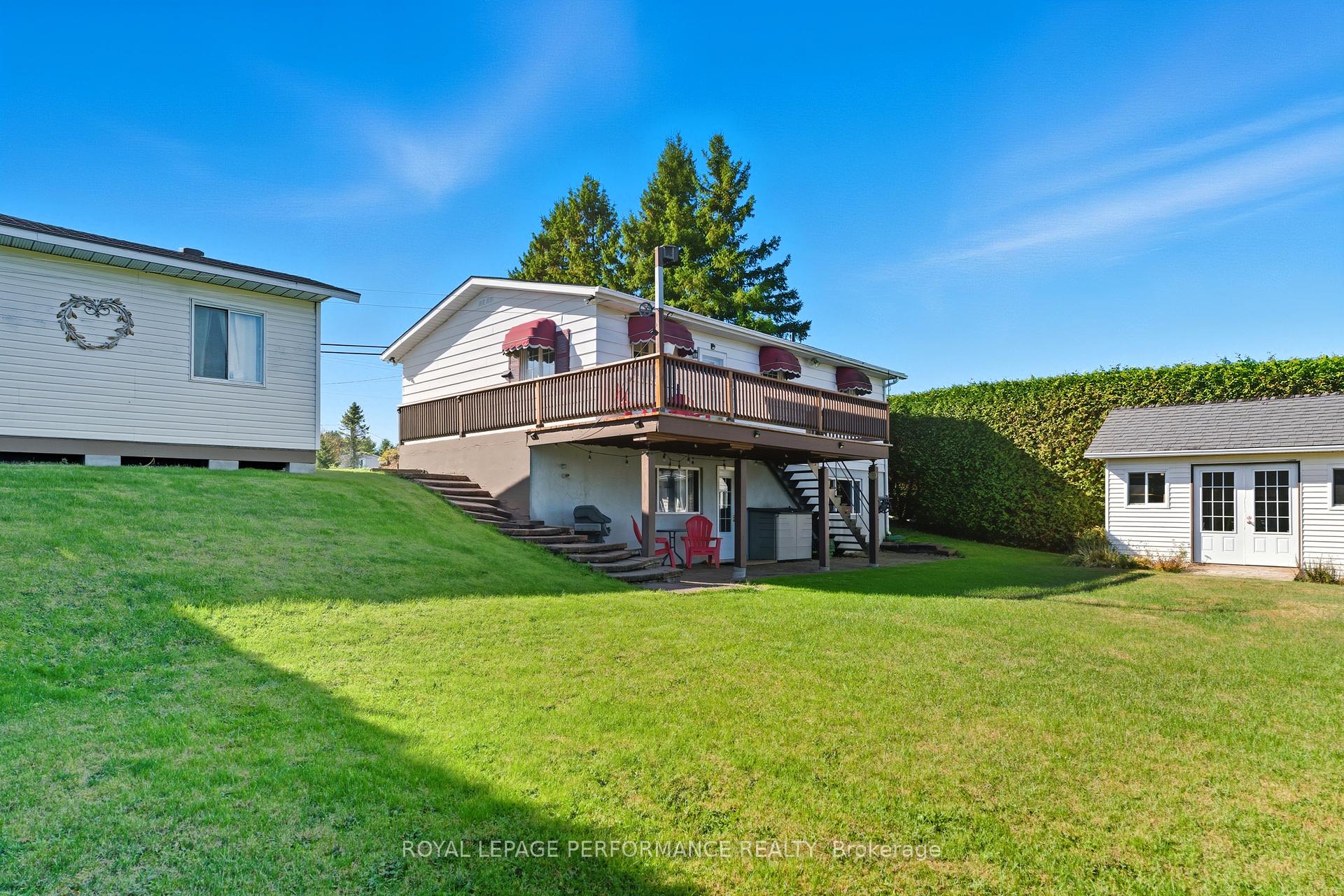Photo 18 of 50 Front Road W, Champlain, L'Orignal — HOMEH