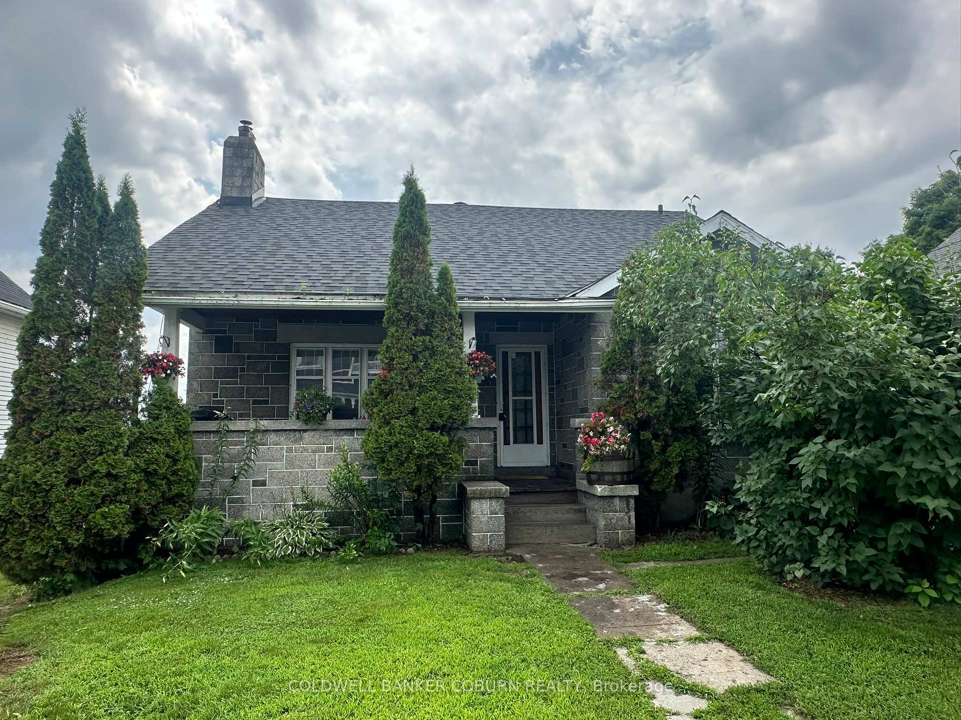 Photo 1 of 44 William Street, Edwardsburgh/Cardinal, Town of Cardinal — HOMEH