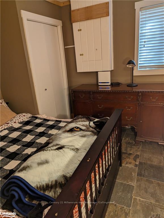 Photo 10 of 201 Escarpment Crescent, Collingwood — HOMEH