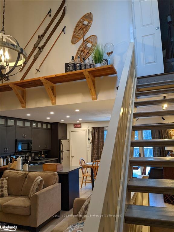 Photo 23 of 201 Escarpment Crescent, Collingwood — HOMEH