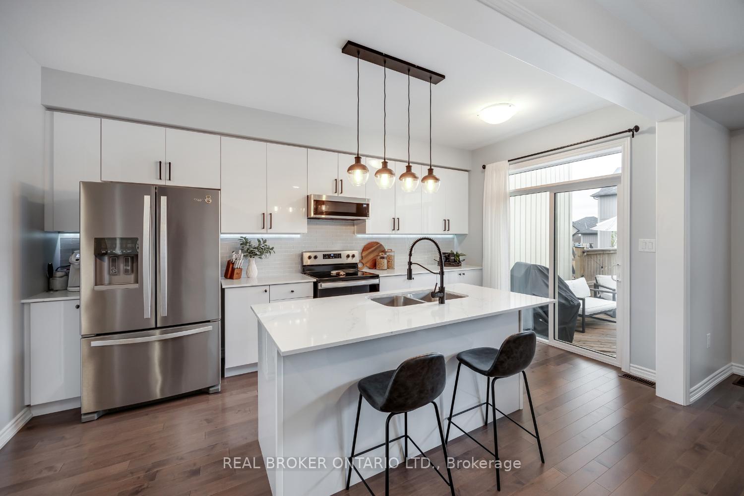 Photo 5 of 48 Highlands Boulevard, Cavan Monaghan, Millbrook Village — HOMEH