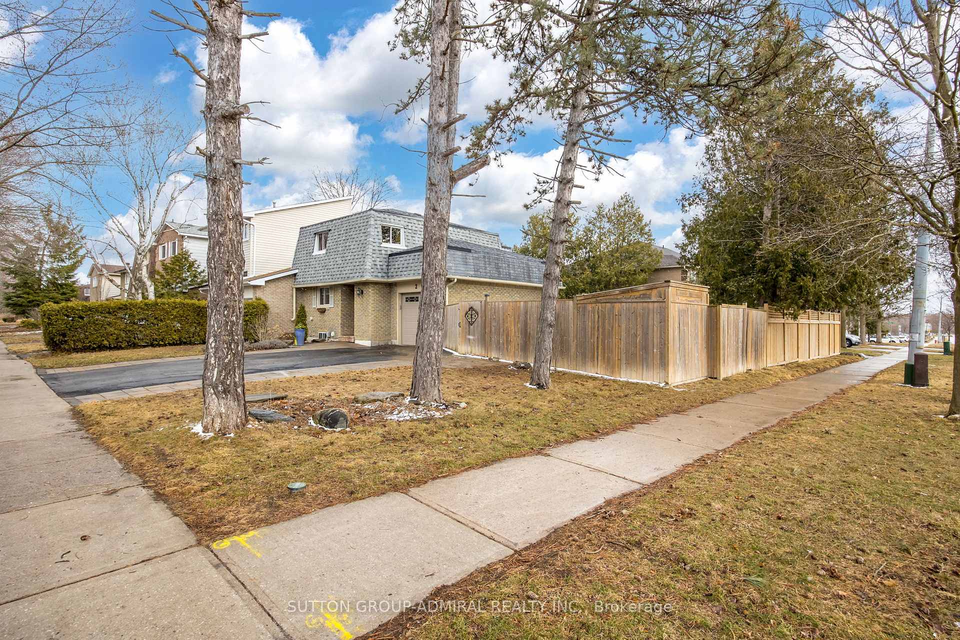 Photo 8 of 2 St Andrews Court, Aurora, Hills of St Andrew — HOMEH