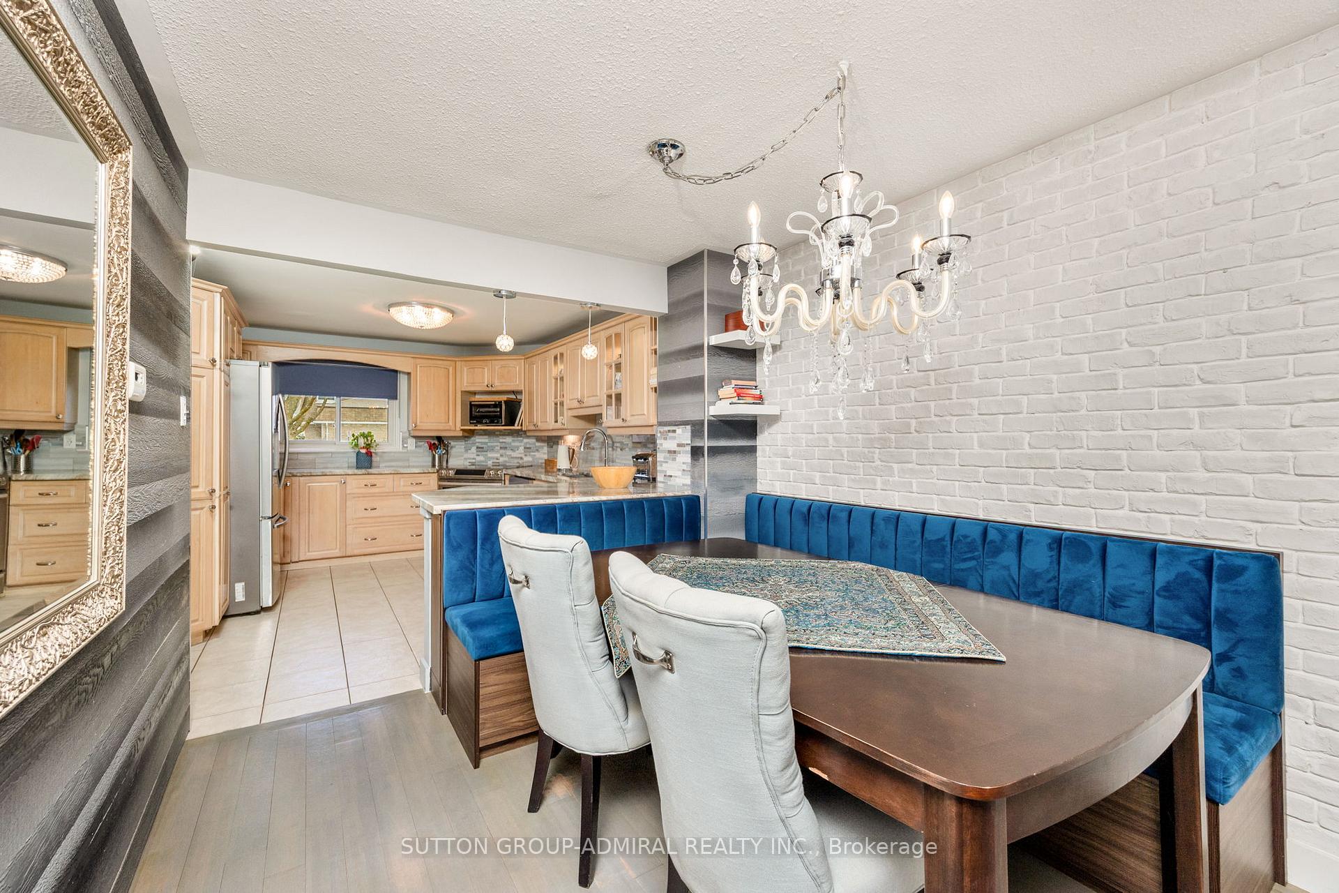 Photo 3 of 2 St Andrews Court, Aurora, Hills of St Andrew — HOMEH