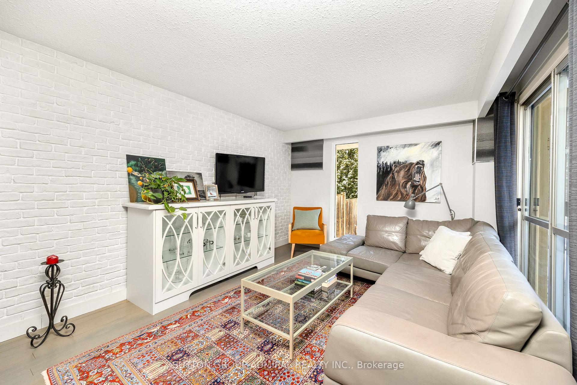 Photo 16 of 2 St Andrews Court, Aurora, Hills of St Andrew — HOMEH