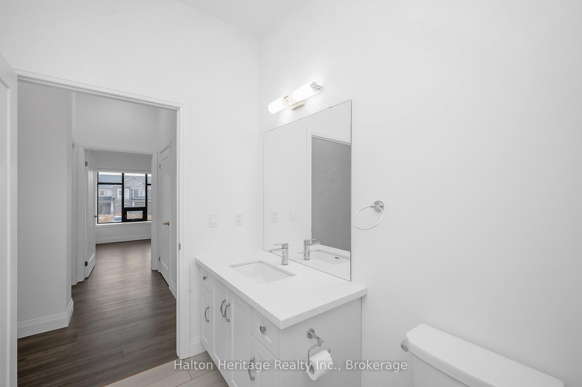 Photo 10 of Unit 113, 30 Hamilton Street S, Hamilton, Waterdown — HOMEH