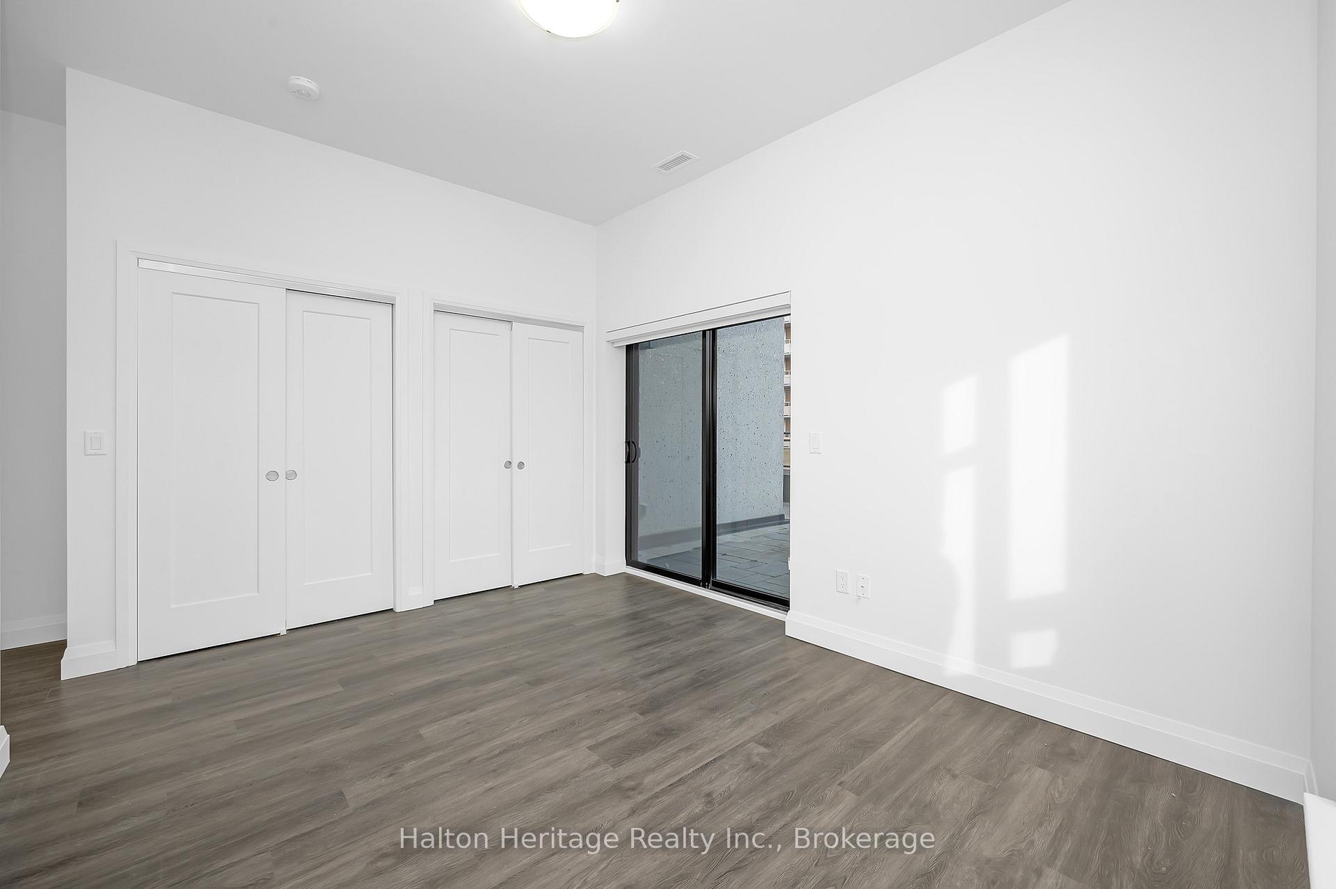 Photo 12 of Unit 113, 30 Hamilton Street S, Hamilton, Waterdown — HOMEH