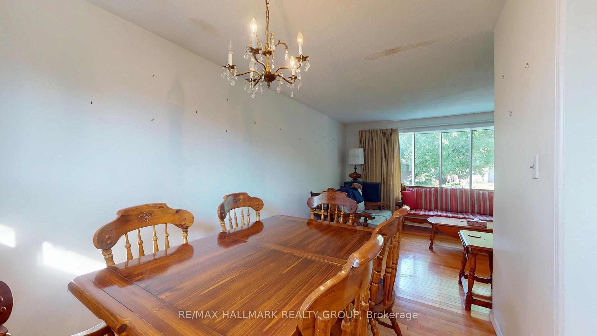 Photo 5 of 730 Dempster Drive N, Gananoque — HOMEH