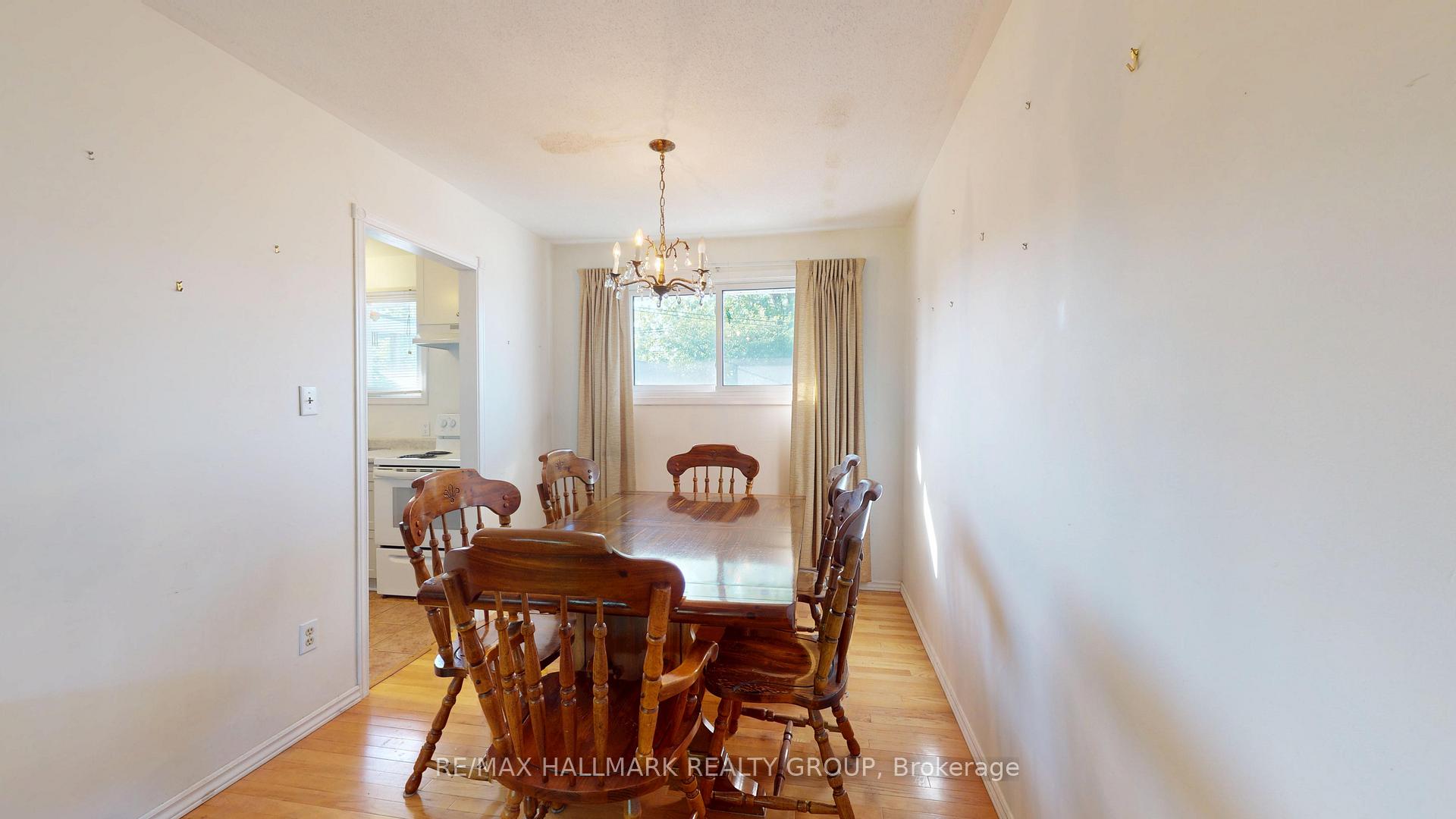 Photo 6 of 730 Dempster Drive N, Gananoque — HOMEH