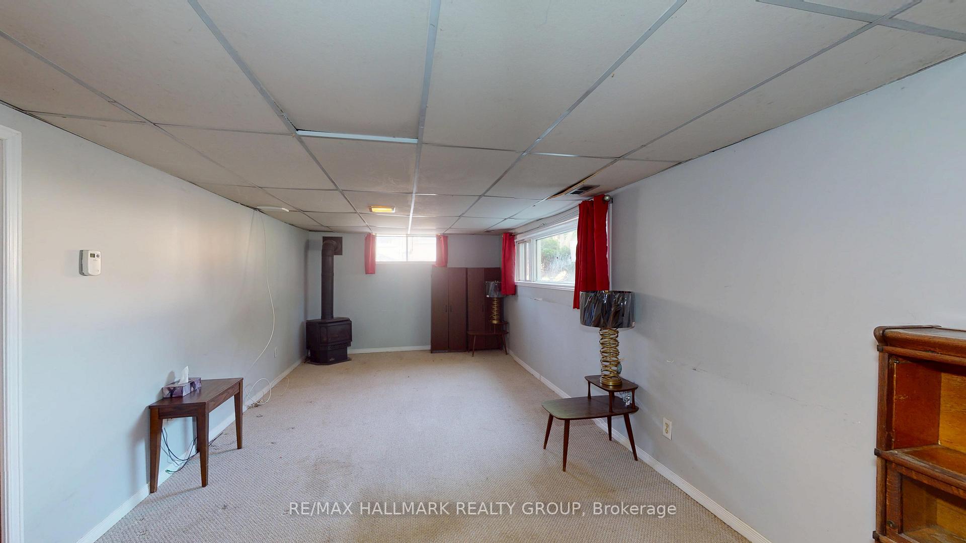Photo 17 of 730 Dempster Drive N, Gananoque — HOMEH
