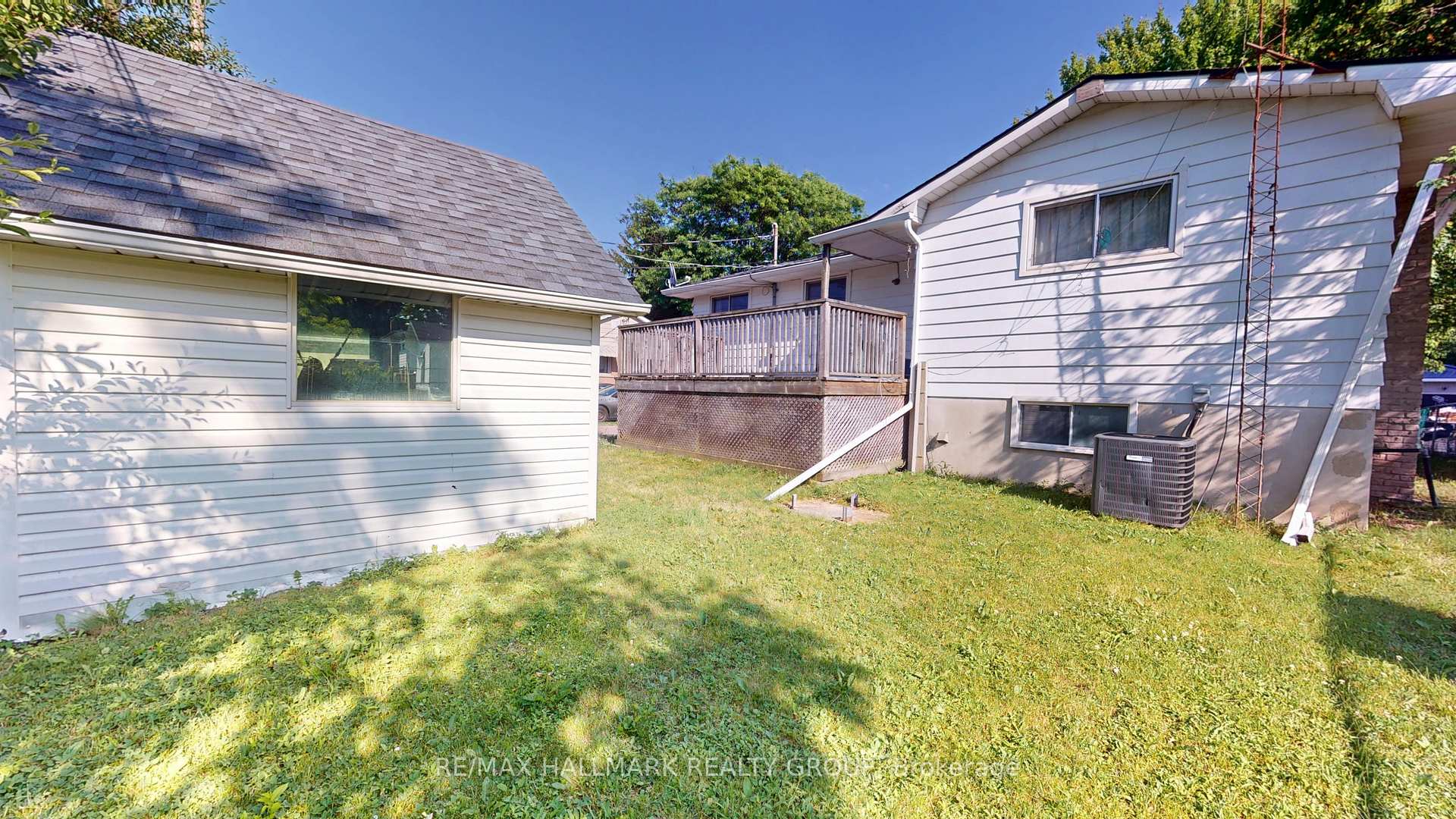 Photo 21 of 730 Dempster Drive N, Gananoque — HOMEH