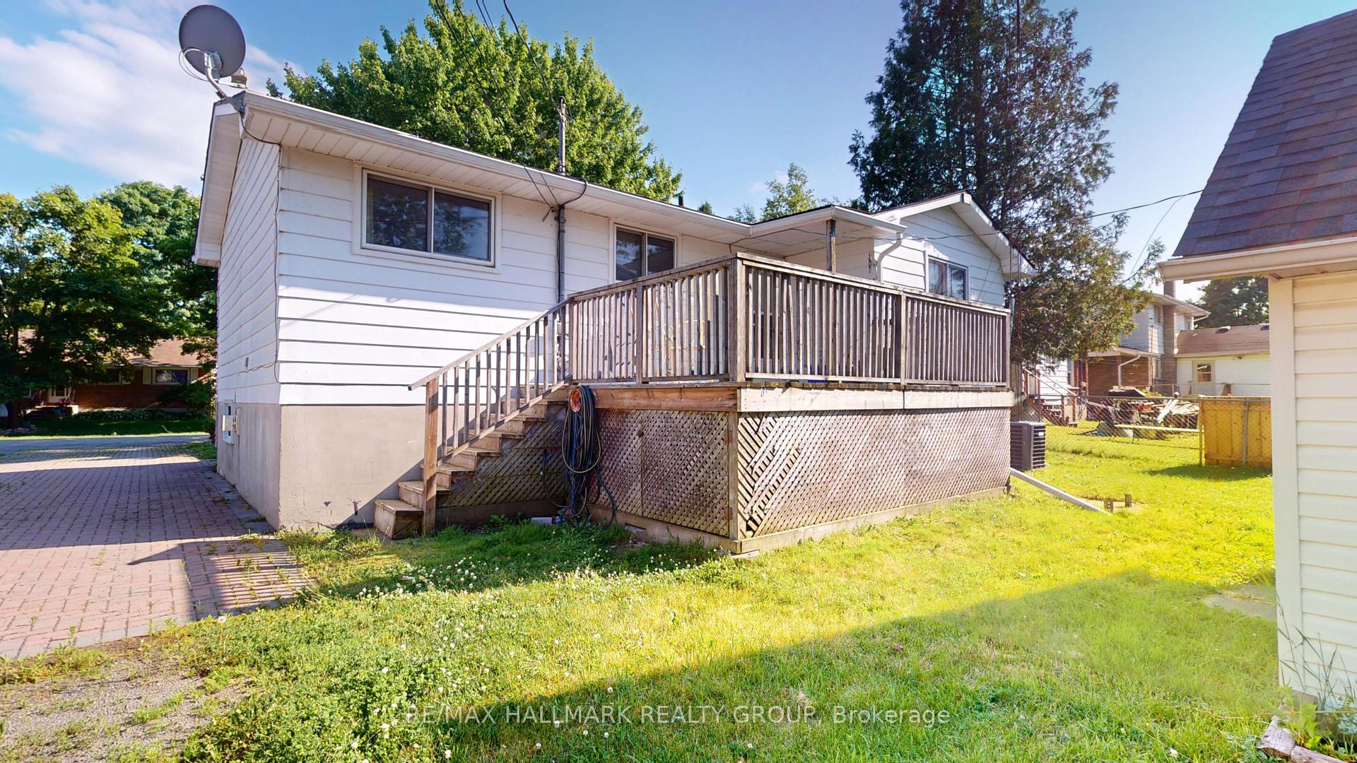 Photo 23 of 730 Dempster Drive N, Gananoque — HOMEH