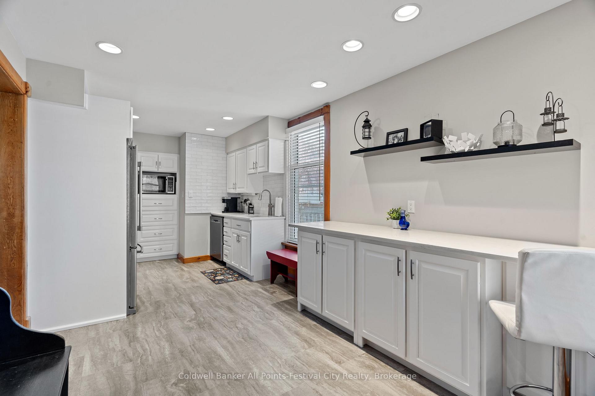 Photo 14 of 133 Nelson Street E, Goderich, Goderich (Town) — HOMEH