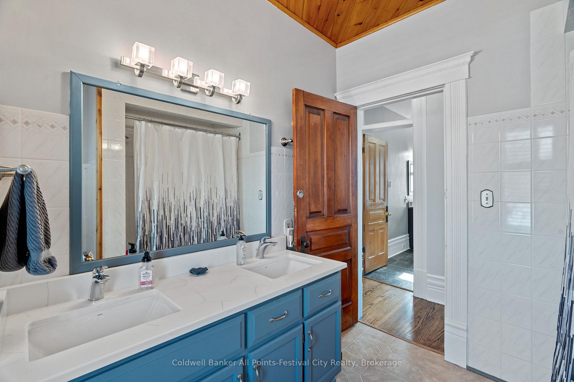 Photo 34 of 133 Nelson Street E, Goderich, Goderich (Town) — HOMEH