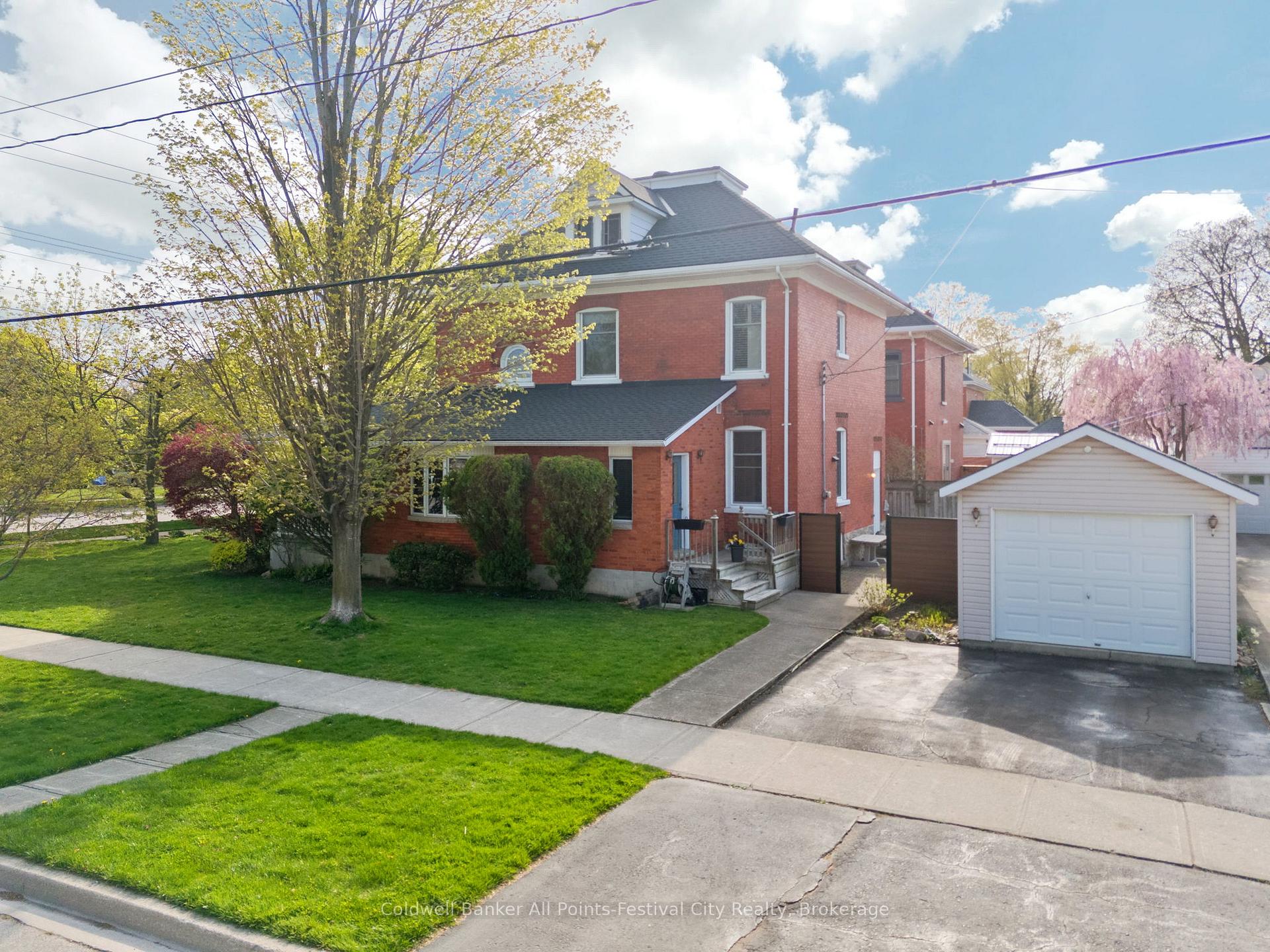 Photo 35 of 133 Nelson Street E, Goderich, Goderich (Town) — HOMEH
