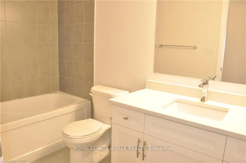 Photo 14 of Unit D3, 160 Rochefort Street, Kitchener — HOMEH