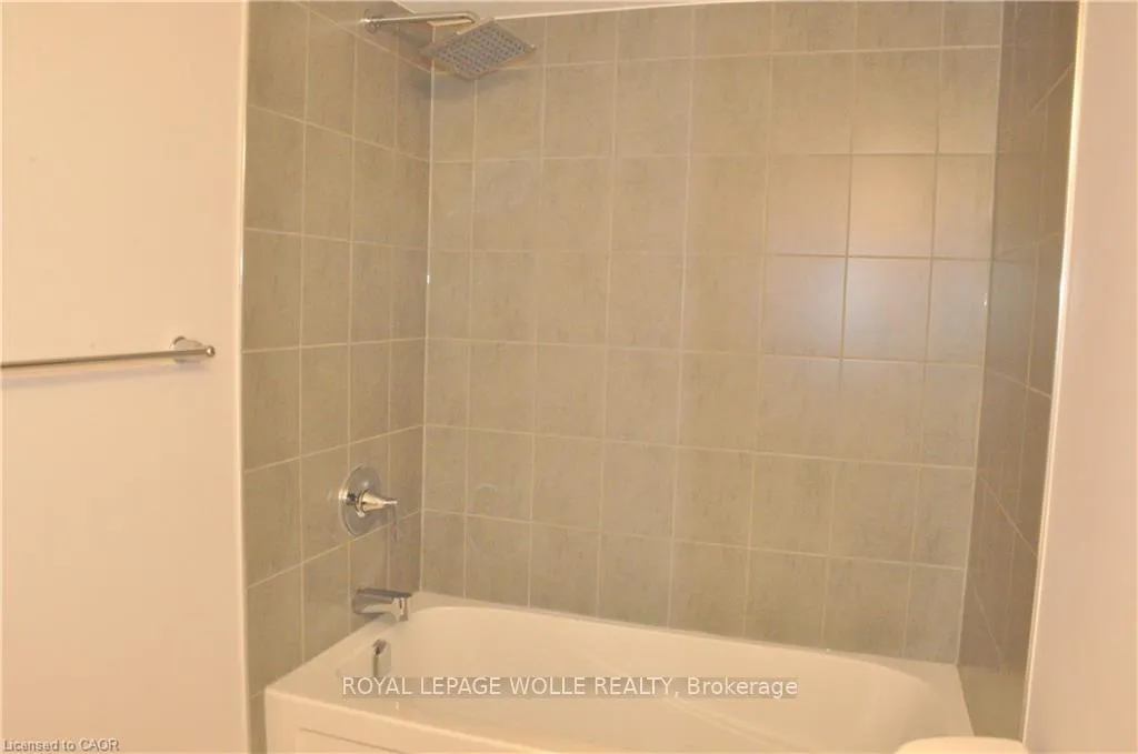 Photo 16 of Unit D3, 160 Rochefort Street, Kitchener — HOMEH