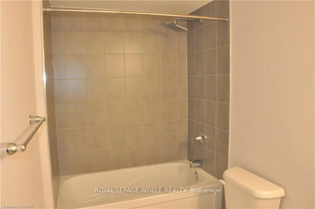 Photo 18 of Unit D3, 160 Rochefort Street, Kitchener — HOMEH