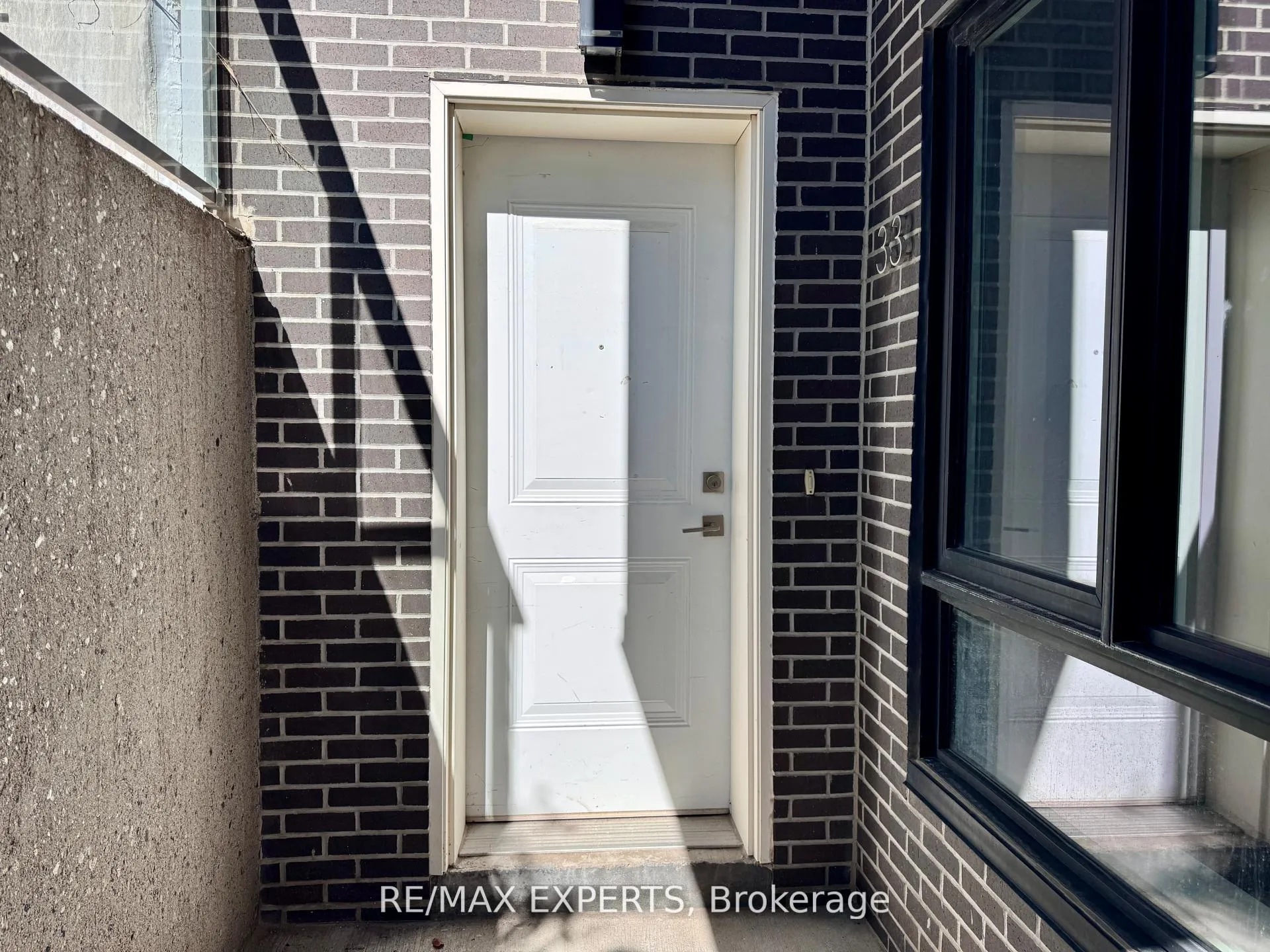 Photo 5 of Unit 33A, 1430 Highland Road, Kitchener, Highland West — HOMEH
