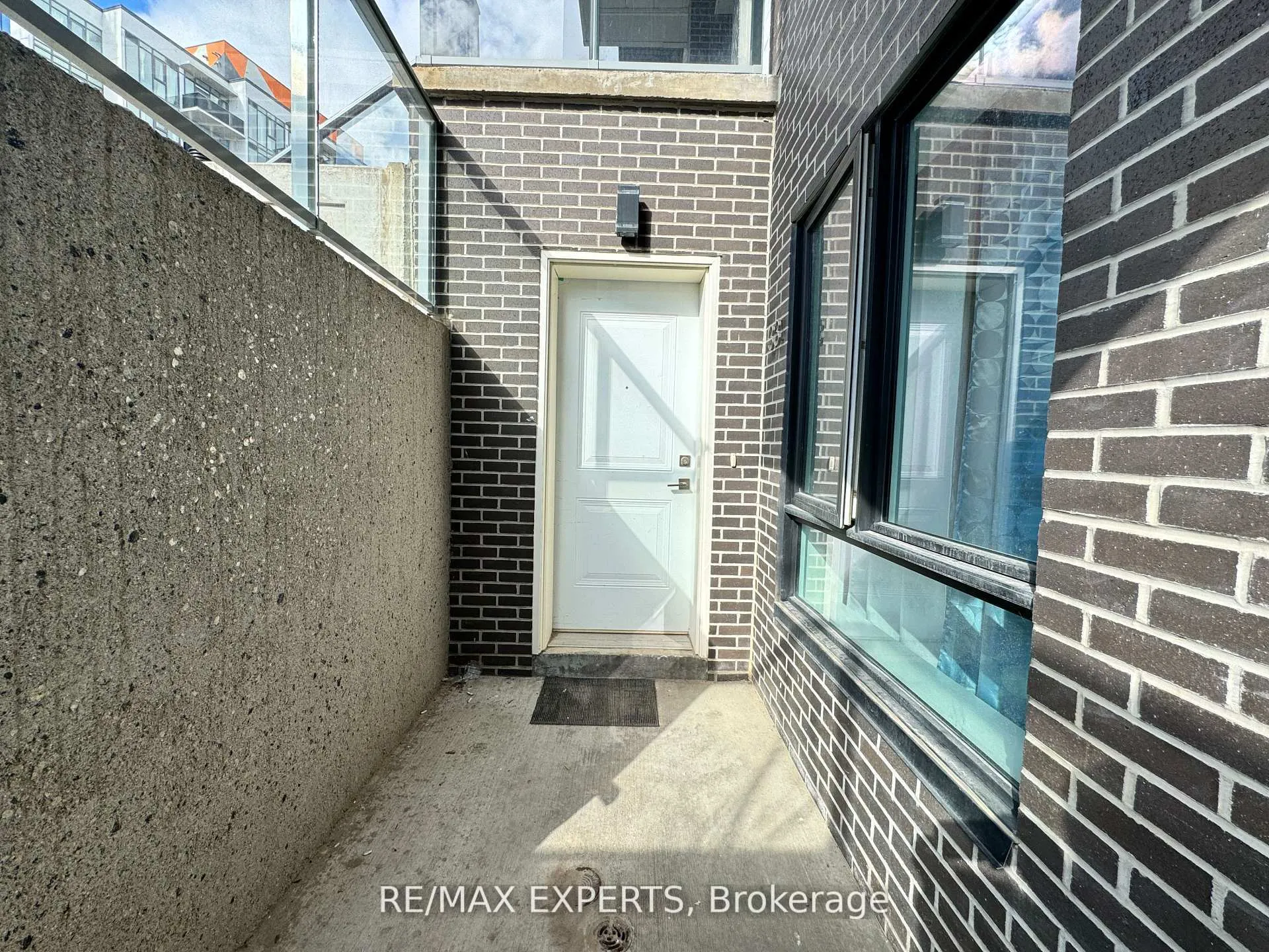 Photo 8 of Unit 33A, 1430 Highland Road, Kitchener, Highland West — HOMEH