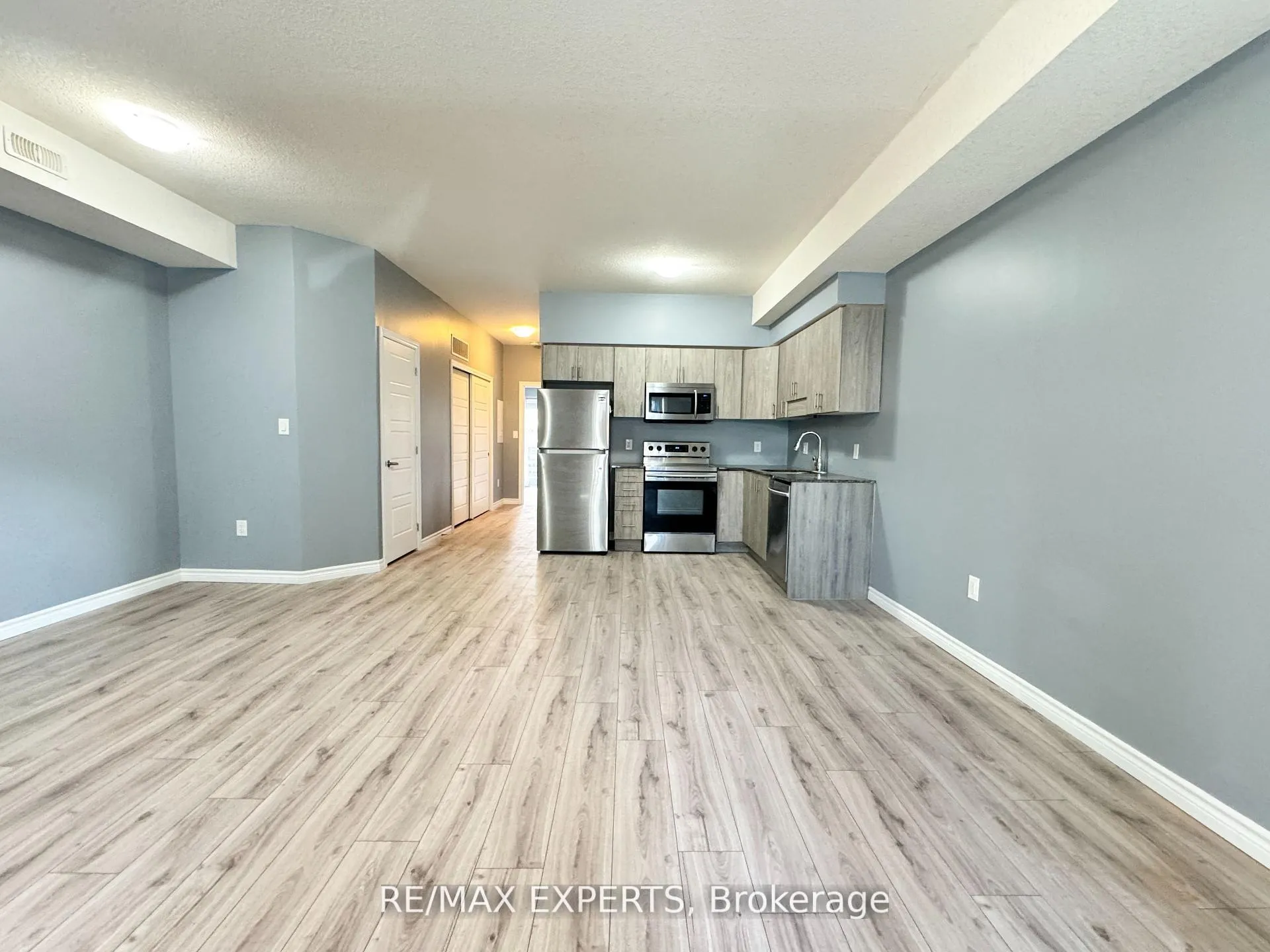 Photo 17 of Unit 33A, 1430 Highland Road, Kitchener, Highland West — HOMEH