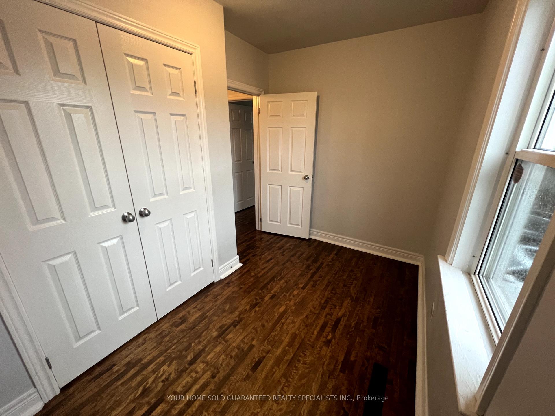 Photo 8 of 9B Wellington Street E, Aurora, Aurora Village — HOMEH