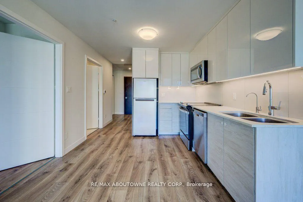Photo 13 of Unit 903, 60 Frederick Street, Kitchener — HOMEH
