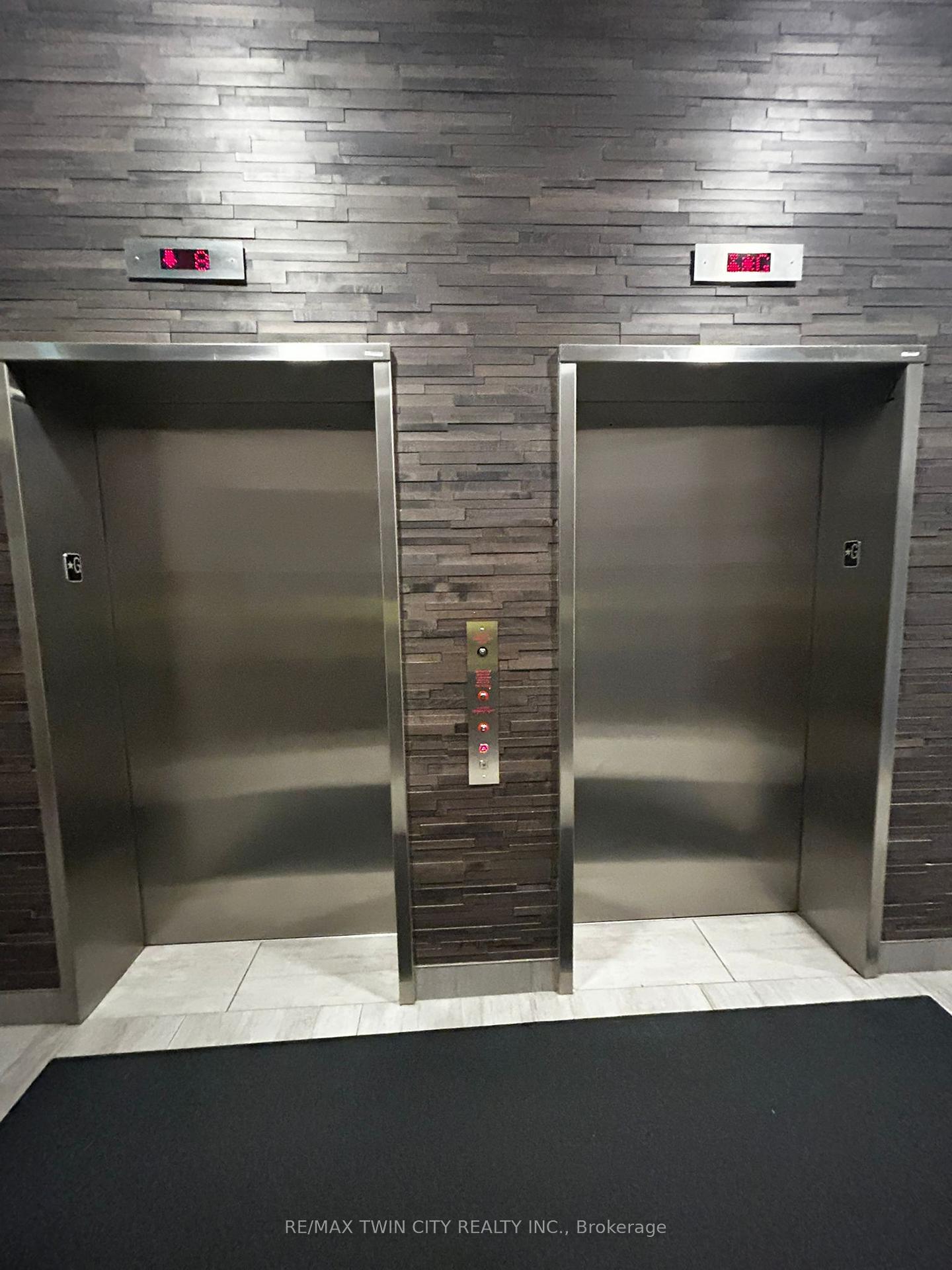 Photo 2 of Unit 1604, 318 Spruce Street, Waterloo — HOMEH