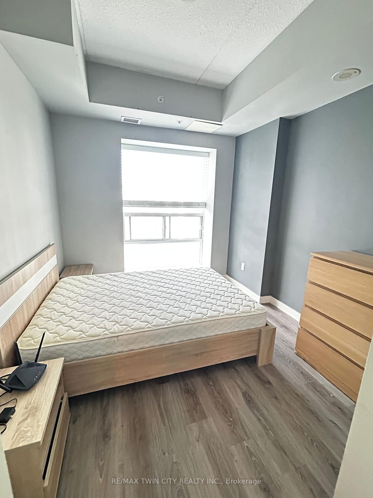 Photo 5 of Unit 1604, 318 Spruce Street, Waterloo — HOMEH